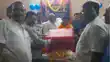 Bihar news - मनरेगा अधिकारी की विदाई समारोह में खूब छलका गए जाम, थाना देखकर फट गया नशा