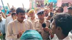 Bihar News : भोजपुर के बड़हरा में गंगा का तांडव, कटाव में विलीन हुए दर्जनों मकान, DM ने लिया स्थिति का जायजा