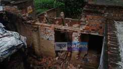 Bihar News:खाना बनाते समय भरभराकर गिरा मकान, बाल-बाल बचा पूरा परिवार