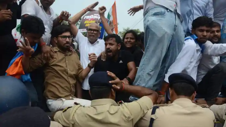 छात्र व जनहित के मुद्दों को लेकर पटना में कांग्रेस, NSUI और 