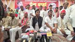 कुशीनगर में मुकेश सहनी की हुंकार: 'आरक्षण नहीं तो वोट नहीं', 2027 में भाजपा को सत्ता से बाहर करने का निषाद समाज ने लिया संकल्प