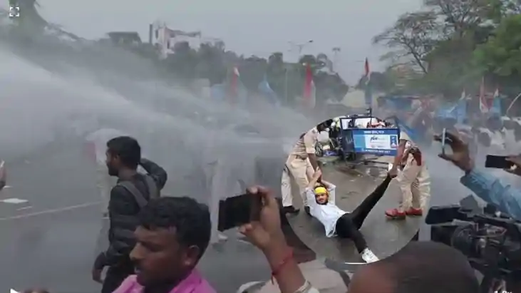 Patna Students Clash with Police