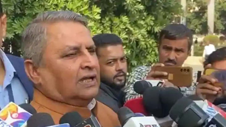 विजय चौधरी 