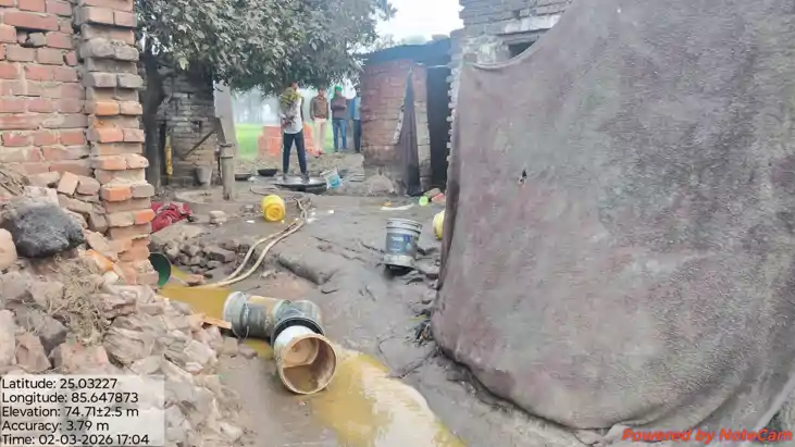 नवादा में मिनी शराब फैक्ट्री का भंडाफोड़: आधी रात को DM-SP क