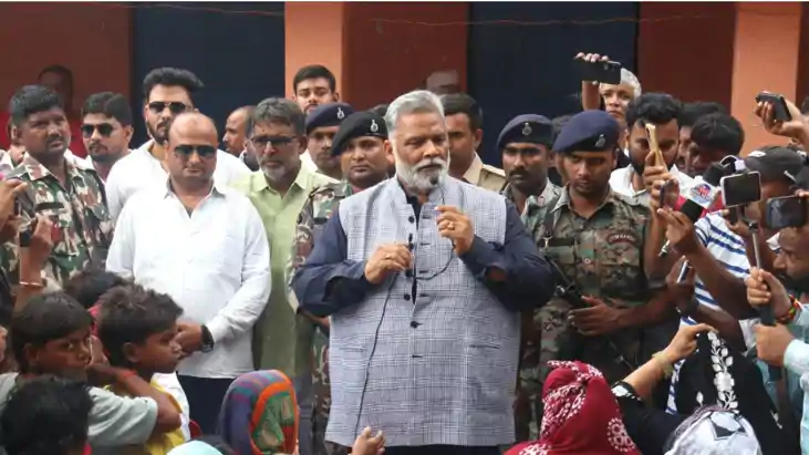पिपराकोठी किसान आंदोलन में पहुंचे सांसद पप्पू यादव, लोकसभा स