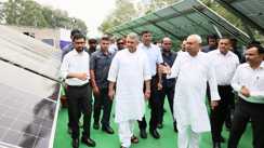Bihar News : सीएम नीतीश ने बिक्रम लॉक कैनाल बैंक सौर ऊर्जा परियोजना का किया उद्घाटन, परिसर का किया निरीक्षण
