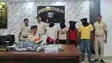 Bihar News : नक्सलियों के नाम पर लेवी वसूलने वाले चार बदमाशों को पुलिस ने किया गिरफ्तार, पर्चा और मोबाइल किया बरामद 