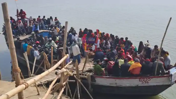 Vikramshila bridge shutdown overwhelms ferry service