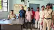 Bihar News : मोतिहारी पुलिस का 'ऑपरेशन क्लीन', रक्सौल में स्मैक और चरस के साथ चार तस्कर गिरफ्तार, नशा कारोबारियों में मचा हड़कंप
