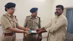 ऑपरेशन मुस्कान के तहत पटना पुलिस ने लौटाए 39 चोरी हुए मोबाइल, फोन पाकर खिले लोगों के चेहरे