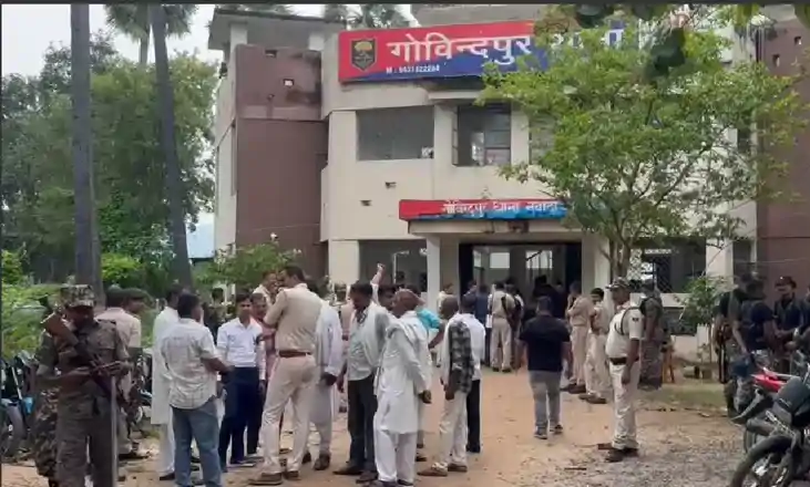  Nawada news - थाने पर ग्रामीणों का प्रदर्शन, पुलिस पर लापरव
