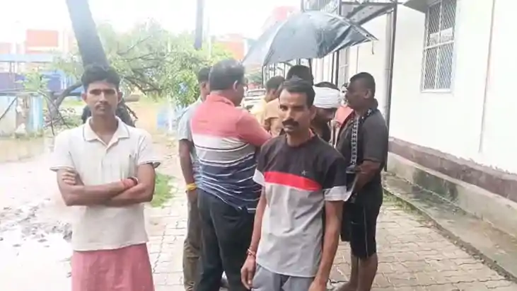 Bihar Crime: हथियारबंद अपराधियों ने रिटायर्ड सैनिक को उतारा 