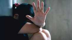 Crime News:हवस के भेड़ियों का शिकार बनी युवती,  'शर्मनाक जुर्म से कांपा इलाका, हिरासत में तीन आरोपी  
