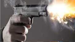 Bihar Crime:एयरफोर्स जवान को गोली मारकर लूट की वारदात, बहादुर पत्नी बदमाशों से भिड़ीं, भीड़ ने एक लुटेरे को पीट-पीटकर किया अधमरा,पुलिस का शर्मनाक चेहरा आया सामने