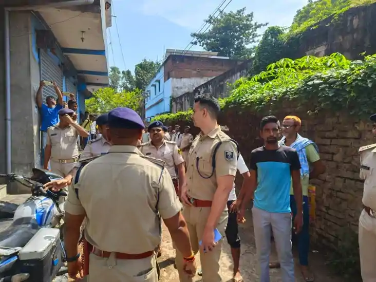 पटना में फिर गूंजी गोलियां, बदमाशों ने युवक को मारी गोली, पु पटना में फिर गूंजी गोलियां, बदमाशों ने युवक को मारी गोली, पु