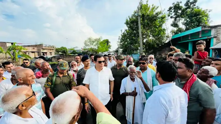 Bihar News : खगड़िया में जदयू विधायक संजीव कुमार ने कई सड़कों Bihar News : खगड़िया में जदयू विधायक संजीव कुमार ने कई सड़कों