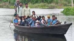 Flood Forces 300 Katihar Students