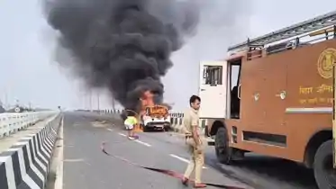 Car Catches Fire Outside PMCH on Patna Marine Drive