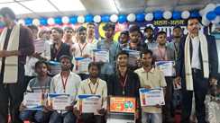 Bihar News : मगध साइंस कोचिंग में 'प्रतिभा सम्मान समारोह' का हुआ भव्य आयोजन, IPS विकास वैभव और पद्मश्री डॉ. आर. एन. सिंह ने छात्रों को किया सम्मानित