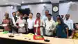 Bihar News : सड़क हादसे में मारे गए पांच कांवड़ियों के परिजनों को मिला मुआवजा, चेक वितरण के दौरान रो-रोकर बेहोश हुई महिला 