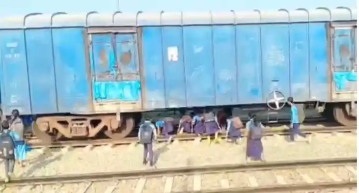 Katihar Kids Risk Lives Crossing Tracks Daily to Reach Schoo