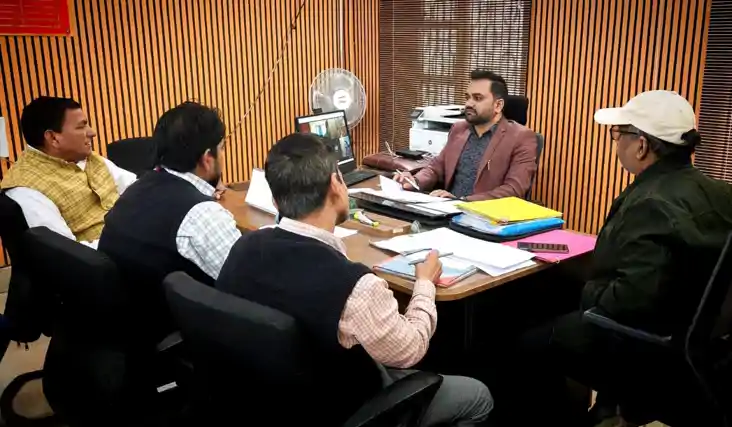 पंचायत सरकार भवनों के निर्माण में देरी बर्दाश्त नहीं, 24 घंट