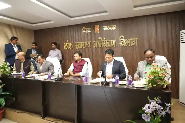 'नल-जल' में लापरवाही पर मंत्री का बड़ा एक्शन; 40 इंजीनियरों 