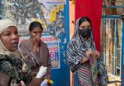 इंटर परीक्षा में 2 मिनट की देरी पड़ी भारी, गेट बंद होने से परीक्षा से वंचित हुए छात्र; बोर्ड के कड़े नियम बने बाधा