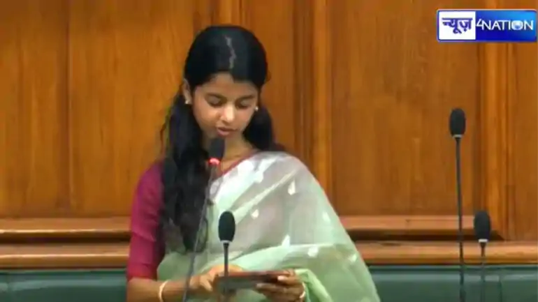 Bihar Budget 2026: पहली बार विधानसभा पहुंची मैथिली ठाकुर की बड़ी मांग, सीएम नीतीश से महिलाओं के लिए की खास अपील 