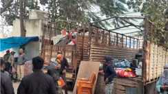 Bihar News : जमुई में बड़ी प्रशासनिक कार्रवाई, हाईकोर्ट के आदेश पर 'होटल अजीम पैलेस' समेत तीन मकान हुए खाली, भारी पुलिस बल की रही तैनात