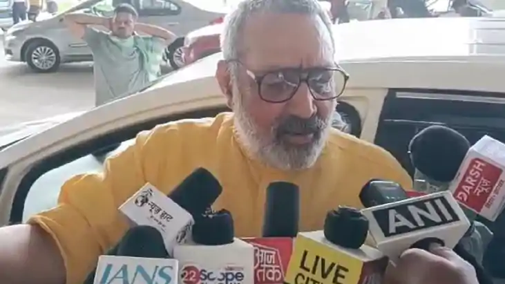 Bihar Politics - राहुल गांधी को शर्म के कारण घर से निकलना नह