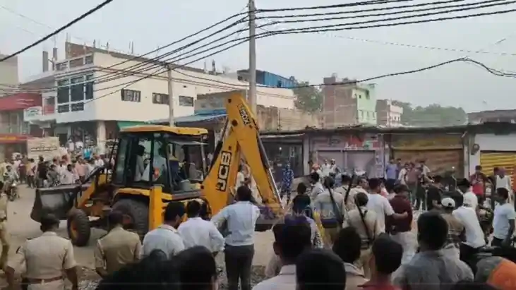 Bulldozer Drive Against Encroachment Creates Stir in Chenari