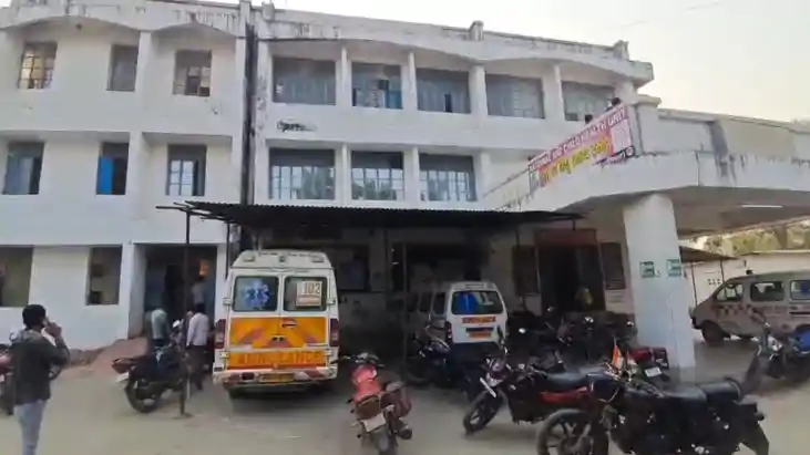 Bihar News : मैदान में दौड़ते दौड़ते अचानक गिर पड़ा युवक, अस्पत