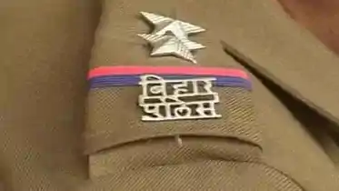 Bihar News : बेतिया में ड्राइवर के जरिए अवैध वसूली करना थानाध्यक्ष को पड़ा महंगा, वीडियो वायरल होने के बाद SP ने किया सस्पेंड 