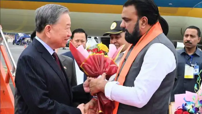 Vietnams President welcomed by CM Samrat Chaudhary 
