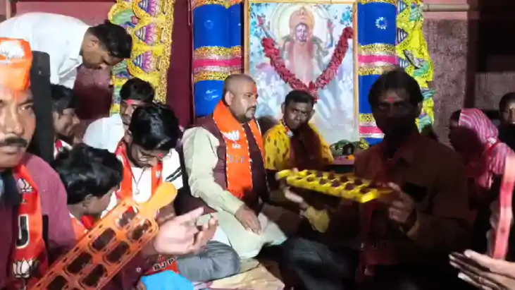 Bihar Election 2025 : दलित बस्ती में रात बिताकर बोले भाजपा प