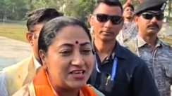 Bihar Vidhansabha Chunav 2025 : दिल्ली की CM रेखा गुप्ता ने औरंगाबाद में किया रोड शो, NDA प्रत्याशी के लिए मांगा समर्थन 