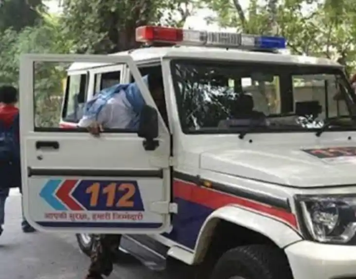 Bihar Crime - अनजान शहर में सड़क पर भटक रही युवती से मनचलों 