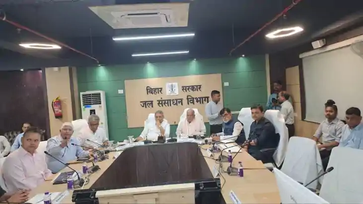 बिहार में बेकाबू हुई गंगा और एक्शन मोड में बिहार सरकार, एक स