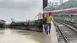 पटना-गया रेलखंड के जट डुमरी के पास रेलवे ट्रैक तक पहुंचा पुनपुन का पानी, डाउन लाइन पर ट्रेनों का परिचालन बंद