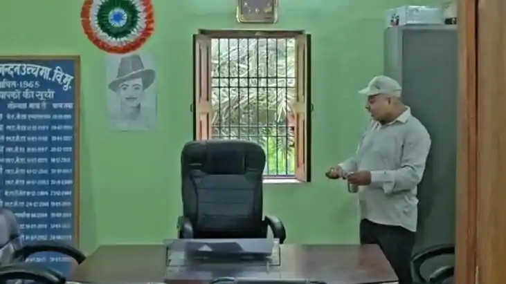 Muzaffarpur school headmaster suspended