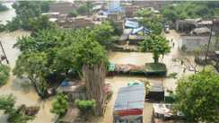 Bihar Flood Crisis  Punpun Raises Patna Alarm 200 Roads Cut Off
