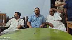  झारखंड से लौटते ही नवादा पहुंचे तेजस्वी यादव, राजवल्लभ प्रसाद के आवास पर पीड़ित परिवार से की मुलाकात