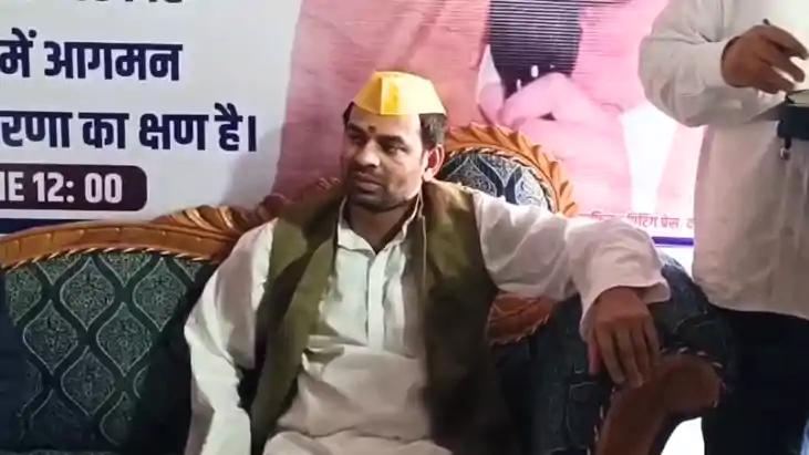 Bihar Politics : लालू के बड़े लाल तेजप्रताप ने तेजस्वी को दिय Bihar Politics : लालू के बड़े लाल तेजप्रताप ने तेजस्वी को दिय