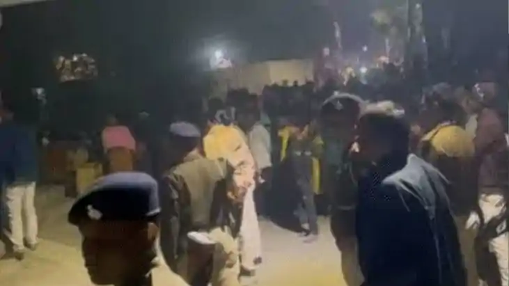 Patna Mob fury Accused in shooting incident beaten to death