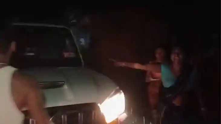 मध निषेध टीम पर वसूली और महिला से बदसलूकी का आरोप, थाना प्रभ
