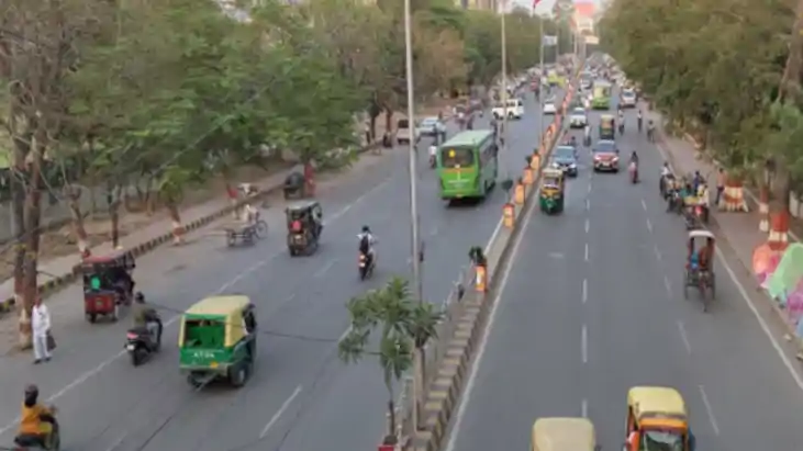 Patna Bailey Road Revamp Walls to Go Trucks Face Ban