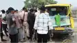 आरा में स्कूल वैन और बालू लदे ट्रक मे टक्कर, चालक समेत कई बच्चे घायल