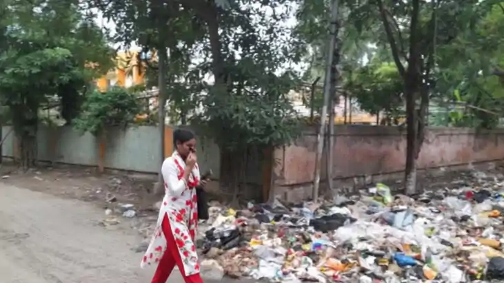 Sanitation workers strike continues for the 8th day