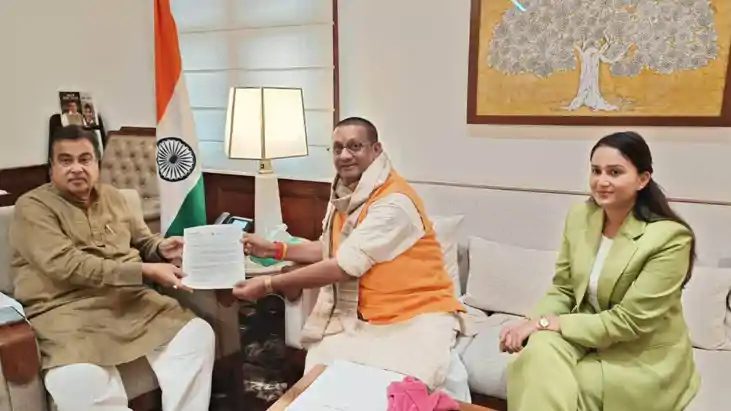 Kumar Shailendra Met Nitin Gadkari